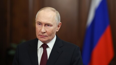 Rússia precisa acompanhar revolução da IA para garantir sua existência, diz Putin