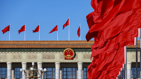 China reage às ameaças de Trump de bloquear Estreito de Ormuz