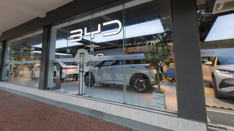 China se manifesta após exclusão da BYD da lista de trabalho análogo à escravidão no Brasil