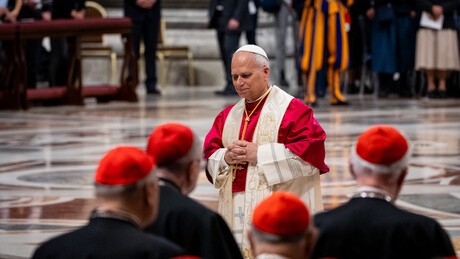 Trump responde se vai pedir desculpas ao Papa Leão XIV