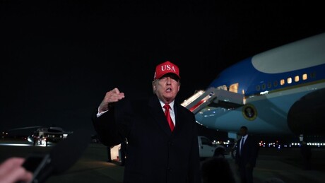 Trump explica por que apagou imagem polêmica em que aparece como Jesus