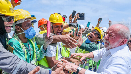 Lula envia ao Congresso, com urgência, projeto que acaba com escala 6x1 sem reduzir salários