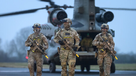 Reino Unido obriga Forças Armadas a cortar US$ 4,75 bilhões em plena guerra no Oriente Médio