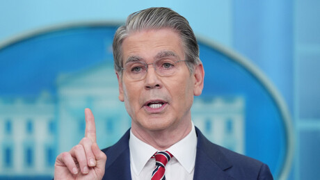 Secretário do Tesouro dos EUA ameaça bancos chineses