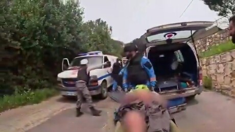 VÍDEO: Paramédicos libaneses registram momento em que são atingidos por míssil israelense