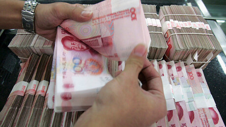 Índia paga petróleo do Irã em moeda chinesa, diz Reuters