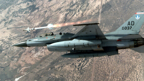 País latino-americano avalia pausar compra de aviões de combate dos EUA