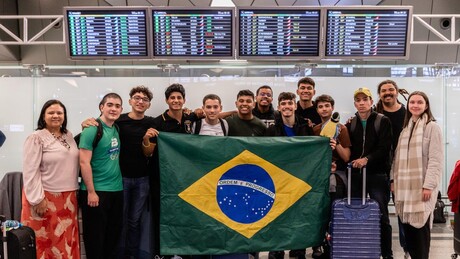 Delegação brasileira chega a Moscou para Olimpíada Internacional Mendeleev de Química