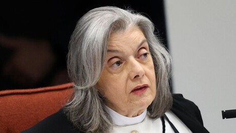 Cármen Lúcia reconhece que Judiciário sofre 'grave crise de confiabilidade'