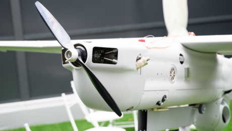 Rússia testa filtro de proteção para circuitos de drones contra dispositivos de guerra eletrônica