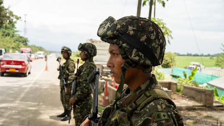 Três soldados colombianos morrem em ataque com drones na fronteira com o Equador