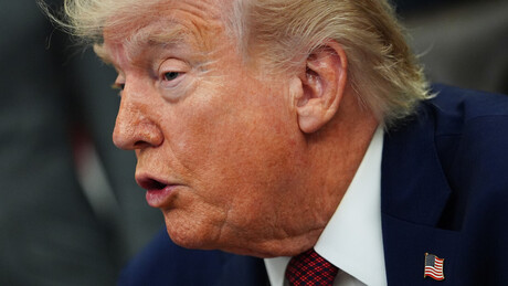 Trump: 'Irã está entrando em colapso financeiro'