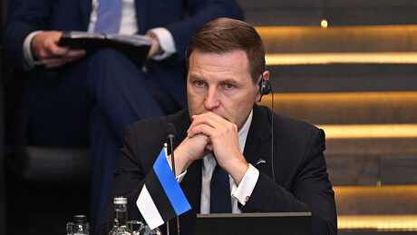 Em meio à guerra contra Irã, EUA suspendem envio de armas para parceiro de OTAN