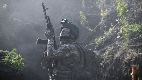 VÍDEO: Soldado russo elimina 3 redutos inimigos sozinho