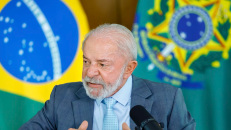 Lula sugere 'contribuição extraordinária' à África e faz apelo a países ricos