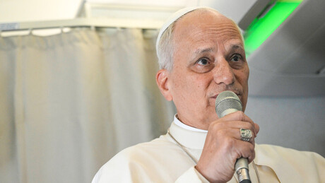 Leão XIV carrega consigo foto de criança muçulmana morta por Israel