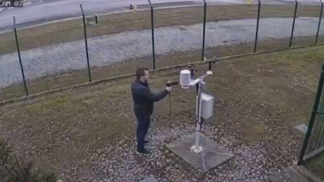 VÍDEO: Apostador ganha quase US$ 37 mil usando um simples secador de cabelo graças a um truque engenhoso