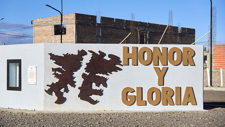 Comentário da vice-presidente argentina sobre Malvinas intensifica polêmica com Reino Unido