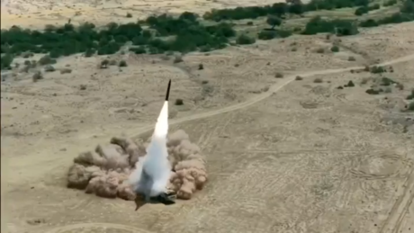 VÍDEO: Paquistão testa sistema de mísseis de fabricação nacional