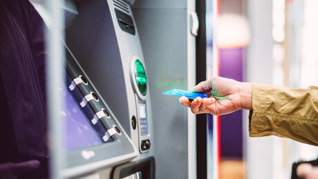 EUA ampliam sanções contra redes bancárias do Irã