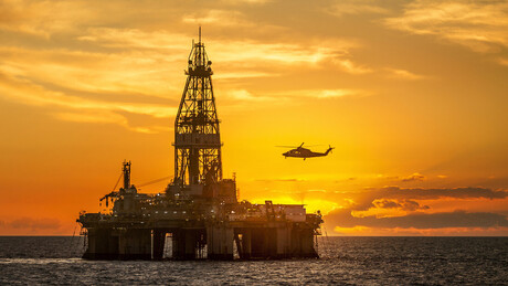 Preço do petróleo dispara para o maior nível desde 2022