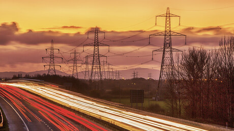Crise no Oriente Médio eleva custos de energia na Europa a patamar alarmante em apenas 60 dias