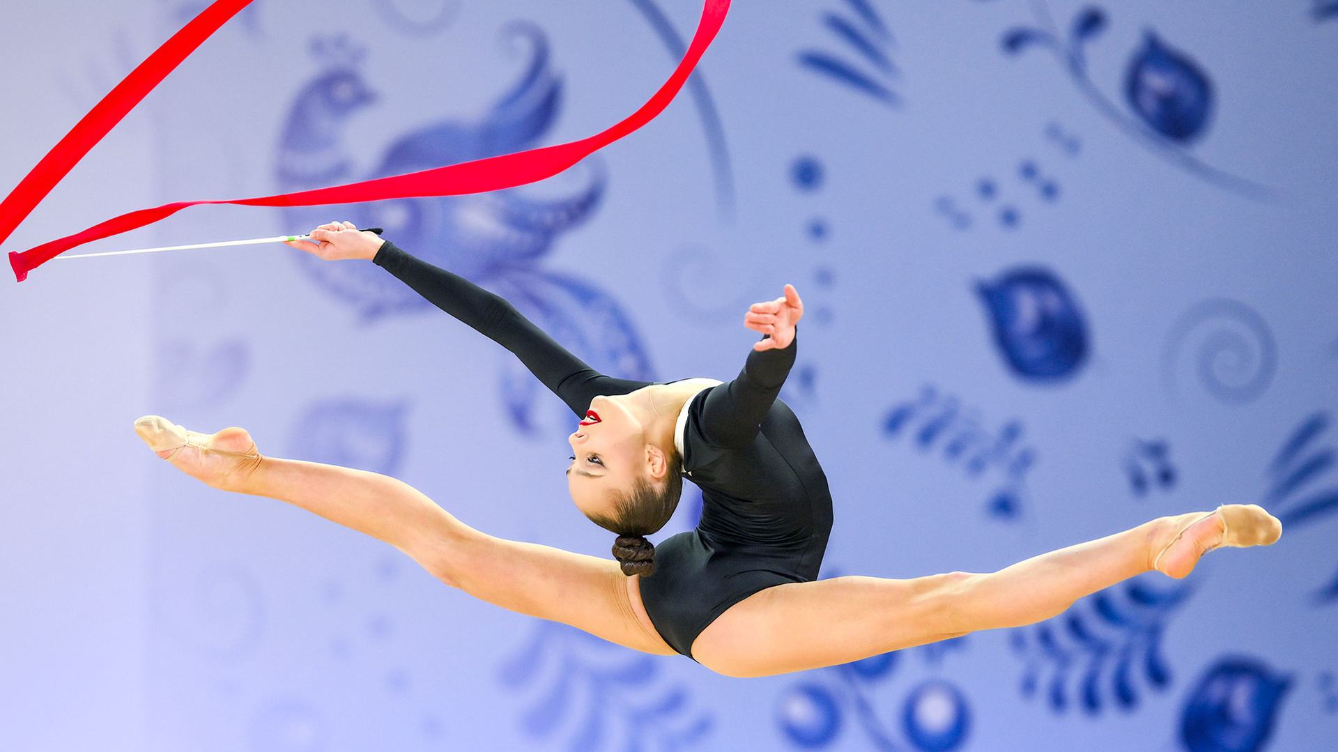 Federação Internacional de Ginástica revoga sanções contra atletas russos