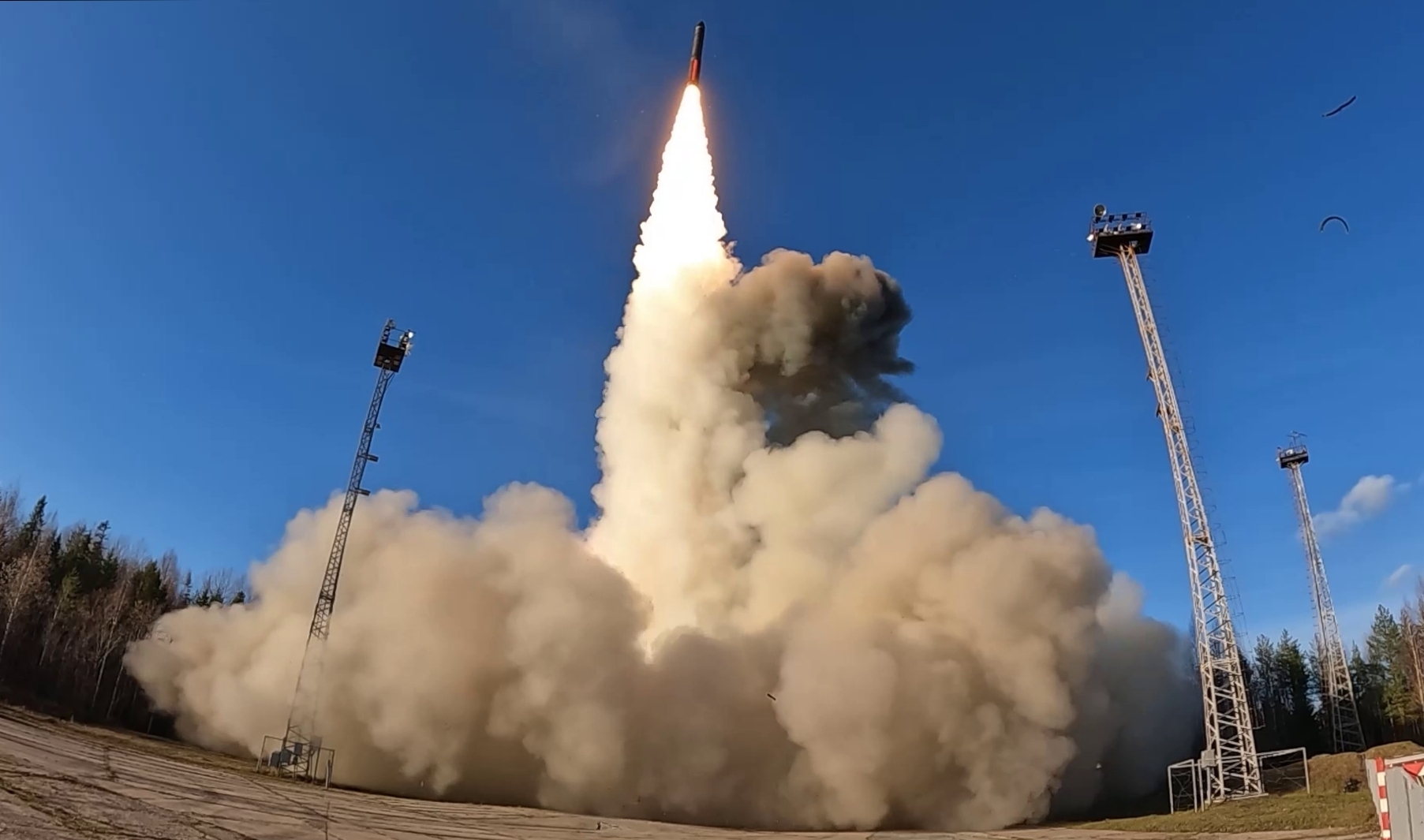 'O maior das últimas décadas': Rússia continua exercícios de forças nucleares