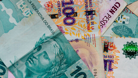 Quatro moedas mais fortes da América Latina lideram o ranking de moedas de mercados emergentes