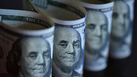Dívida dos EUA supera tamanho de sua economia pela primeira vez desde Segunda Guerra Mundial