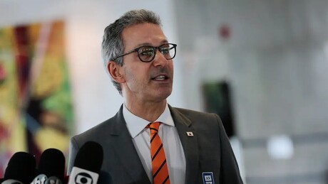 Zema diz que ministros do STF cometeriam 'autoaniquilamento' se trabalhassem no Japão