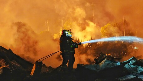 VÍDEOS: Explosão em fábrica na China deixa pelo menos 21 mortos e dezenas de feridos