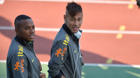 Robinho quebra silêncio após agressões de Neymar a Robinho Jr.