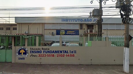 Ataque a tiros deixa dois mortos em escola no Acre