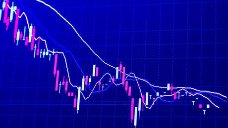 Dólar cai a R$ 4,91, menor nível desde 2024