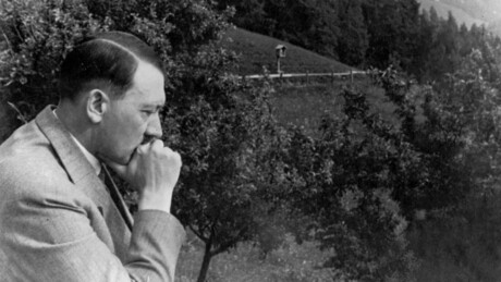 Rússia desclassifica documentos inéditos sobre suicídio de Hitler