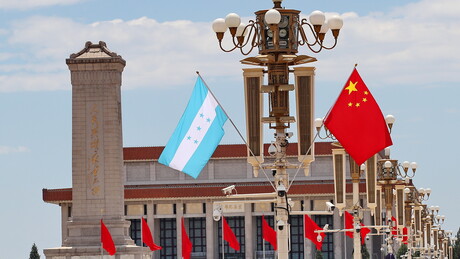 Romper ou revisar? País latino-americano reconsidera laços com China