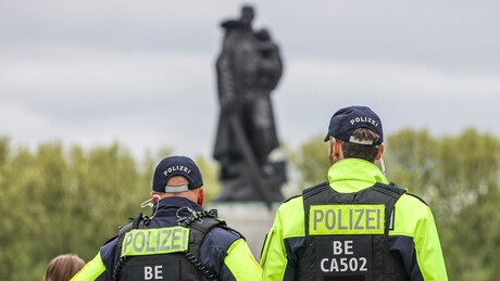 Polícia de Berlim faz balanço após proibições no Dia da Vitória