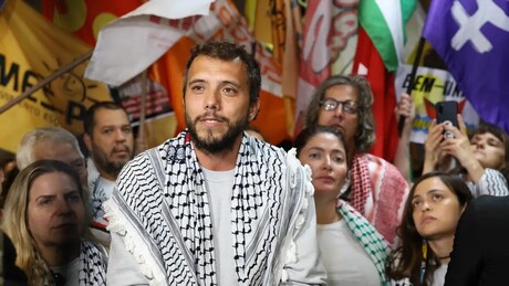 Thiago Ávila é interrogado pela PF após retornar de Israel