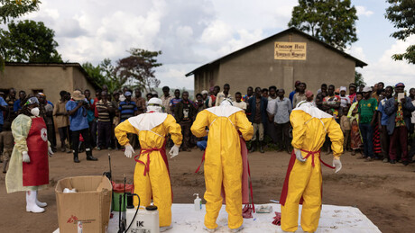 Surto de ebola na África deixa 65 mortos e centenas de casos suspeitos