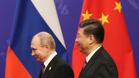 Comércio entre Rússia e China é realizado 'quase que inteiramente' em moedas locais, diz Putin