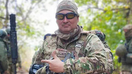 Como um milionário russo se voluntariou para lutar na linha de frente e virou franco-atirador