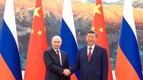 'Interação estratégica': Putin se reúne com Xi em Pequim