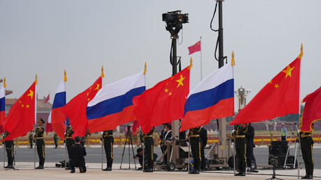 Rússia e China selam amizade militar: mais cooperação e resposta conjunta a ameaças