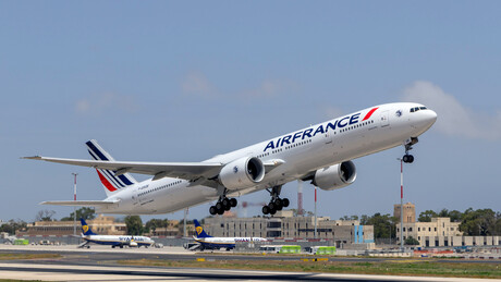 EUA impedem pouso de voo da Air France devido a passageiro congolês a bordo