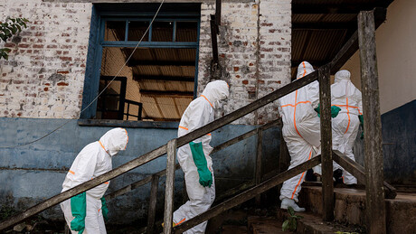 EUA restringem a entrada de estrangeiros de países africanos devido ao surto de Ebola