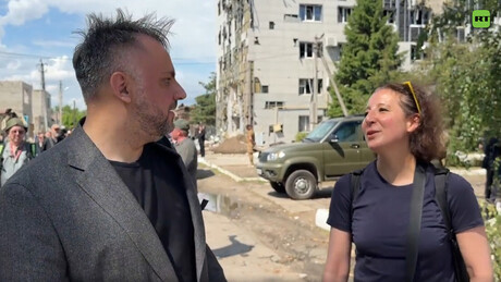 VÍDEO: Jornalista ocidental se nega a responder perguntas sobre ataque de Kiev à dormitório estudantil