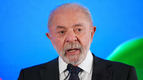 Lula é submetido a radioterapia após decisão médica
