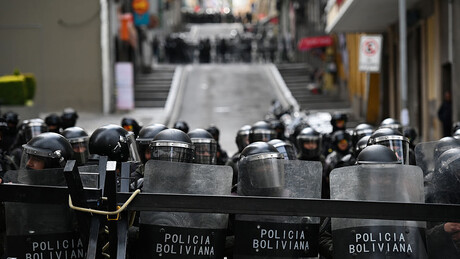 Bloqueios e protestos entram na 4ª semana na Bolívia em meio a pedidos de renúncia do presidente