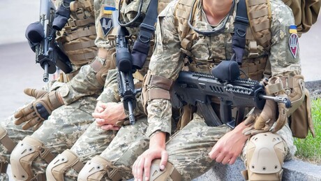 Ucrânia se tornou o maior centro de contrabando de armas da Europa, denuncia Rússia